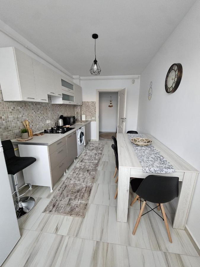 Tei Residence Piatra Neamţ Exteriér fotografie
