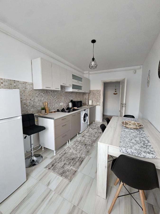 Tei Residence Piatra Neamţ Exteriér fotografie
